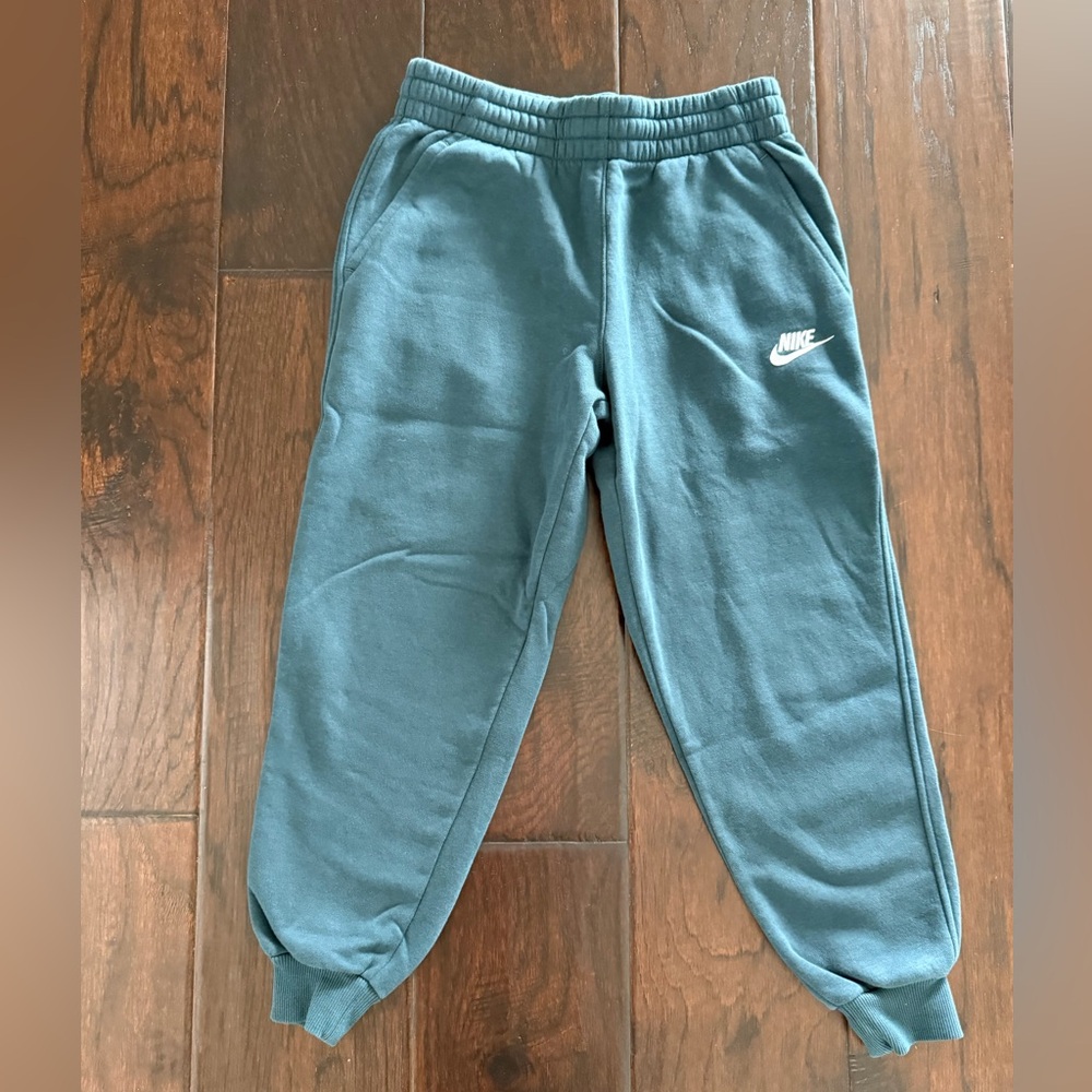 Big boys Nike joggers